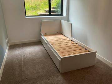 IKEA bed (bank) FLEKKE beschikbaar voor biedingen