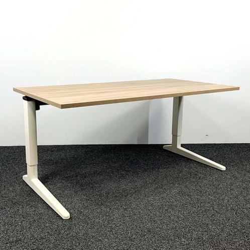 Ahrend Essa Bureau - Knop Verstelbaar | 160 x 80 cm, Huis en Inrichting, Bureaus, Gebruikt, Bureau, In hoogte verstelbaar, Ophalen