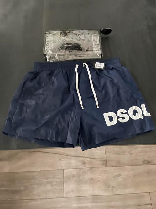 Nieuw : origineel Dsquared2 sport/zwemshort maat  52 (L), Kleding | Heren, Sportkleding, Ophalen of Verzenden