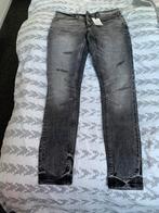 Chasin super skinny Black Damaged Altra Santine maat W32/34, Kleding | Heren, Broeken en Pantalons, Ophalen of Verzenden, Nieuw