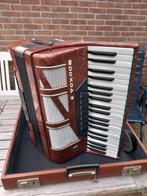 Russische accordeon, Muziek en Instrumenten, Accordeons, Overige merken, Ophalen of Verzenden, Zo goed als nieuw, Met koffer