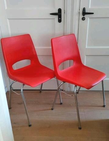 6 stuks Philippus Potter stoelen rood Ahrend de Cirkel beschikbaar voor biedingen