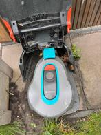 Gardena sileno minimo robot grasmaaier met garage, Tuin en Terras, Robotmaaiers, Ophalen of Verzenden, Zo goed als nieuw, Gardena