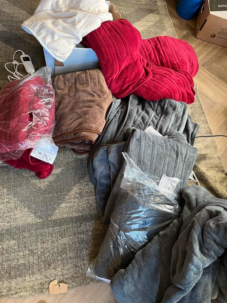 Partij verkoop plaids., Huis en Inrichting, Woonaccessoires | Plaids en Woondekens, Nieuw, Ophalen of Verzenden