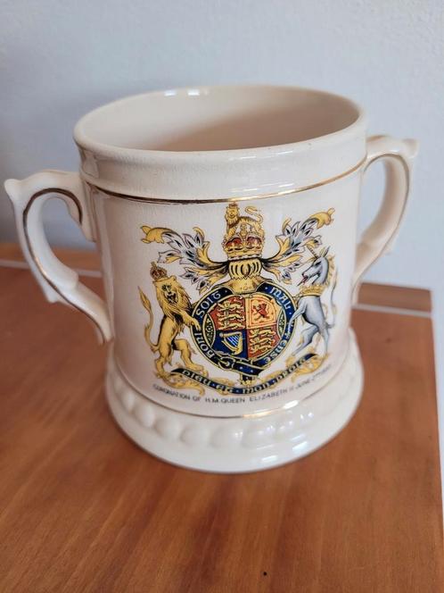 Beker kroning Queen Elizabeth Brentleigh 1953 coronation, Verzamelen, Koninklijk Huis en Royalty, Zo goed als nieuw, Servies, Buitenland