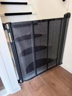 2 x oprolbaar traphekje van Kidsriver, Kinderen en Baby's, Traphekjes, Gebruikt, Ophalen of Verzenden, Metaal of IJzer, 100 tot 115 cm