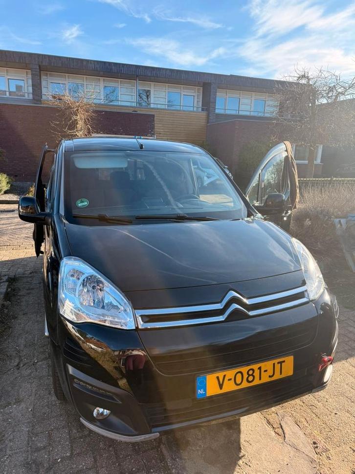 Citroën Berlingo 1.6 HDI 55KW 2017, Auto's, Bestelauto's, Particulier, Airbags, Airconditioning, Apple Carplay, Bluetooth, Boordcomputer