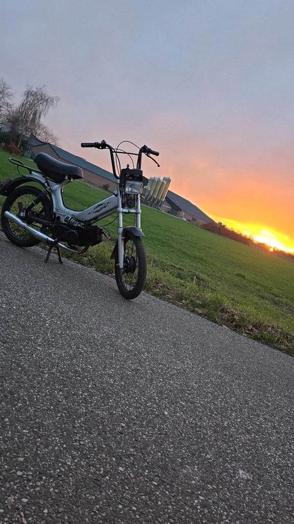 Snor tomos qaudro a35 50cc, Fietsen en Brommers, Brommers | Tomos, Zo goed als nieuw, Quadro, Maximaal 45 km/u, Ophalen of Verzenden