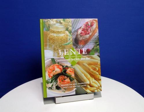 4 Kookboeken; Gastronomie het hele jaar door, Boeken, Kookboeken, Zo goed als nieuw, Ophalen
