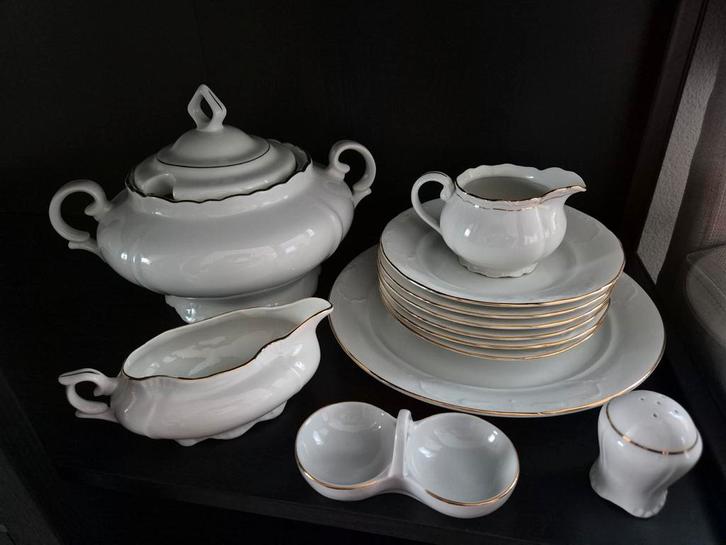 Porseleinen servies met gouden rand, Antiek en Kunst, Antiek | Servies compleet, Ophalen