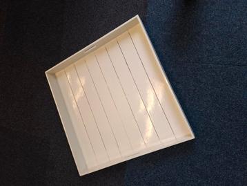 Dienblad 60 x 60 cm wit beschikbaar voor biedingen