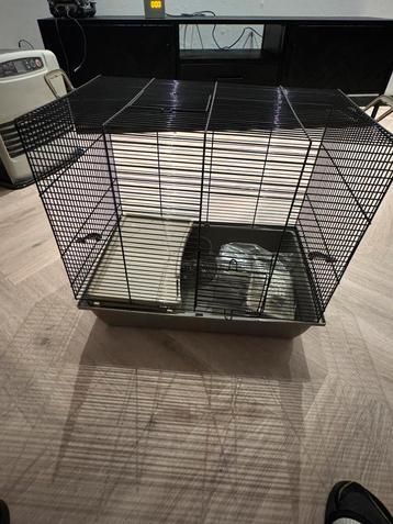 Hamsterkooi inc toebehoren beschikbaar voor biedingen