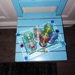 6 gekleurde likeurglaasjes op bewerkt glazen plateautje, Ophalen, Glas of Glazen, Overige stijlen, Glas