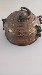 Antieke messing beteldoos uit India, Antiek en Kunst, Antiek | Schalen, Ophalen of Verzenden