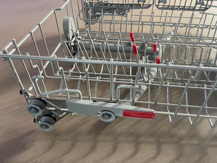 Bosch vaatwasser laden/ korfen, Witgoed en Apparatuur, Onderdelen en Toebehoren, Zo goed als nieuw, Ophalen