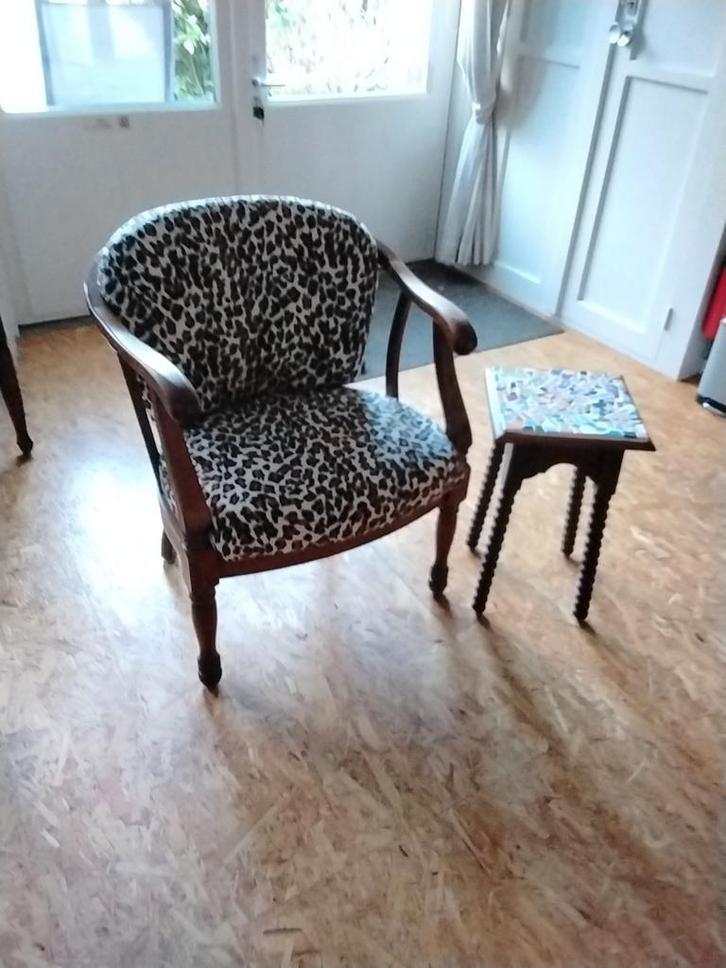 Stoel, Huis en Inrichting, Stoelen, Zo goed als nieuw, Eén, Bruin, Ophalen