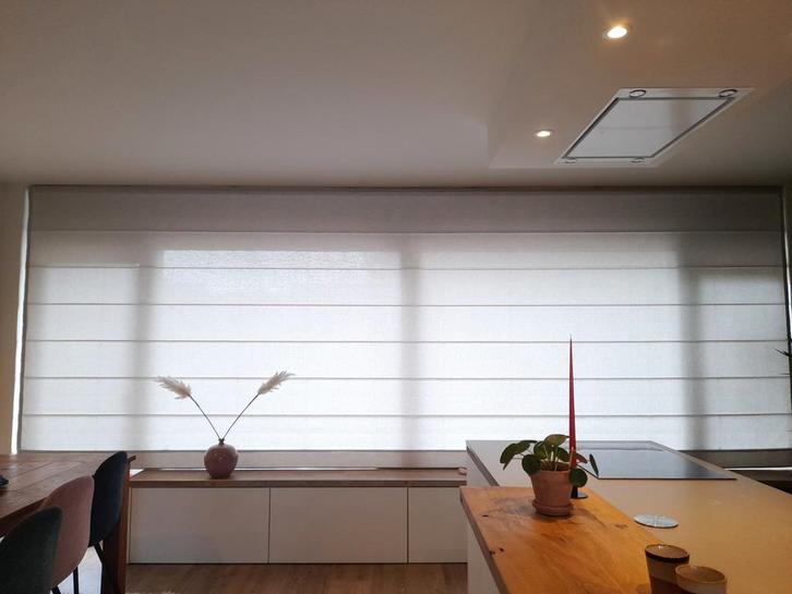 Supermooi vouwgordijn van ruim 5,5 meter!, Huis en Inrichting, Stoffering | Gordijnen en Lamellen, Zo goed als nieuw, 200 cm of meer
