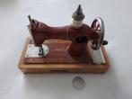 Leuk oud kindernaaimachine,  niet helemaal compleet, Antiek en Kunst, Antiek | Naaimachines, Ophalen of Verzenden