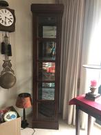 Klassiek Massieve Kersenhouten Vitrinekast, Ophalen of Verzenden, Zo goed als nieuw, 25 tot 50 cm