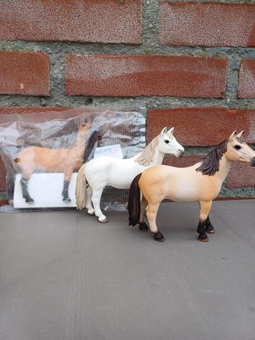 Schleich mustang specials, Verzamelen, Dierenverzamelingen, Zo goed als nieuw, Beeldje of Figuurtje, Paard, Ophalen of Verzenden