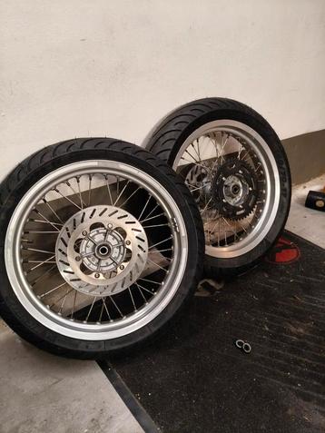 Chrome Brommer Velgen Michelin Banden gereviseerde lagers beschikbaar voor biedingen