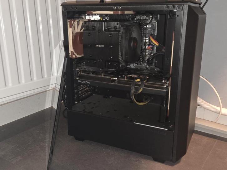 Gaming PC – Ryzen 7 5800X3D / RX 7700 XT, Computers en Software, Desktop Pc's, Zo goed als nieuw, 4 Ghz of meer, SSD, 32 GB, Met videokaart