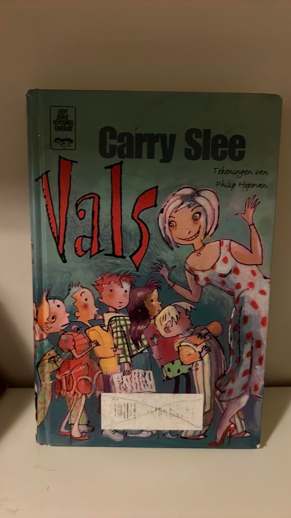 Carry Slee - Vals, Ophalen, Fictie algemeen, Carry Slee, Zo goed als nieuw