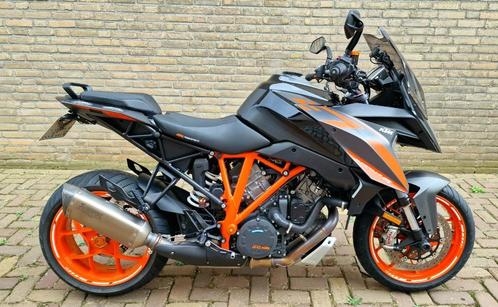 KTM 1290 Super Duke GT -  met Exclusieve uitrusting!, Motoren, Motoren | KTM, Particulier, Naked bike, meer dan 35 kW, 2 cilinders