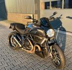 Ducati Diavel 1200 CARBON, 2 cilinders, Motorrijbewijs A, Particulier, Meer dan 35 kW