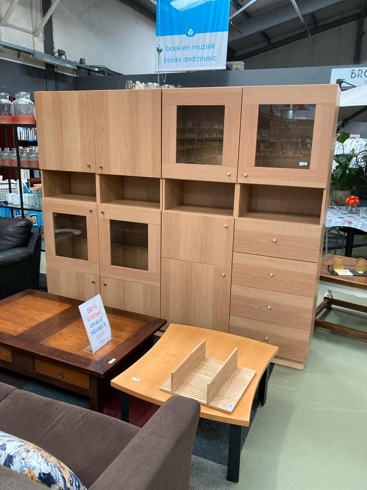 Essen kleurig Wandmeubel + TV Kast/Dressoir, Huis en Inrichting, Kasten | Dressoirs, Gebruikt, 200 cm of meer, 25 tot 50 cm, Met lade(s)