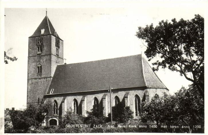 Groeten uit Zalk - Ned. Herv. Kerk anno 1400 met toren - gel, Verzamelen, Ansichtkaarten | Nederland, Gelopen, Noord-Brabant, Ophalen of Verzenden