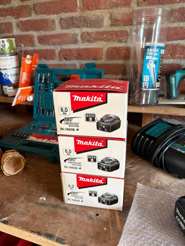 3x Makita accu 6Ah 18V, Doe-het-zelf en Verbouw, Gereedschap | Boormachines, Nieuw, Overige typen, Ophalen of Verzenden