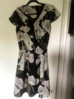 OBJECT jurk maat 38 zwart witte motieven met vogels+volants, Kleding | Dames, Jurken, Maat 38/40 (M), Overige kleuren, Object