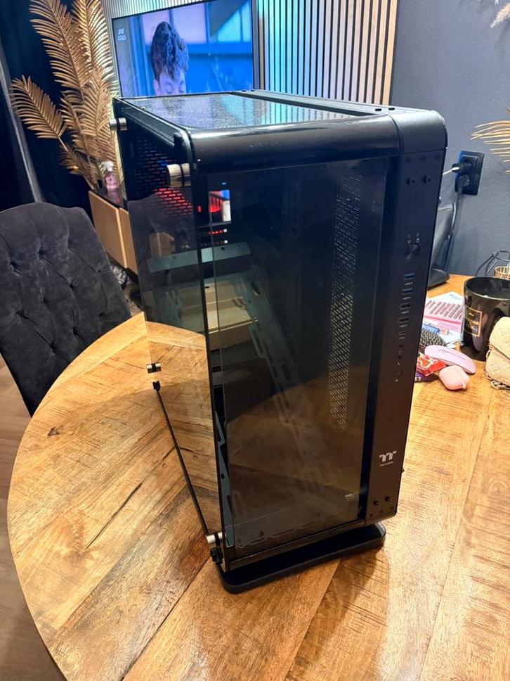 Thermaltake core p6 tempred glass, Computers en Software, Computerbehuizingen, Zo goed als nieuw, Ophalen of Verzenden