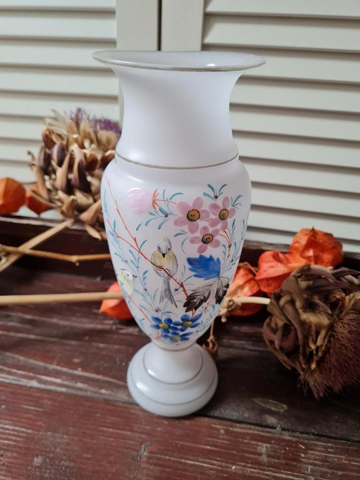 Opaline Vaas met Vogeldecoratie, Antiek en Kunst, Antiek | Vazen, Ophalen of Verzenden