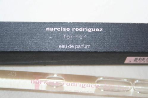 Narciso Rodriguez For Her 4ml Edp nieuw 100% origineel, Sieraden, Tassen en Uiterlijk, Uiterlijk | Parfum, Nieuw, Verzenden