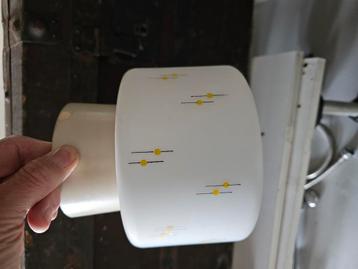 Retro lamp beschikbaar voor biedingen