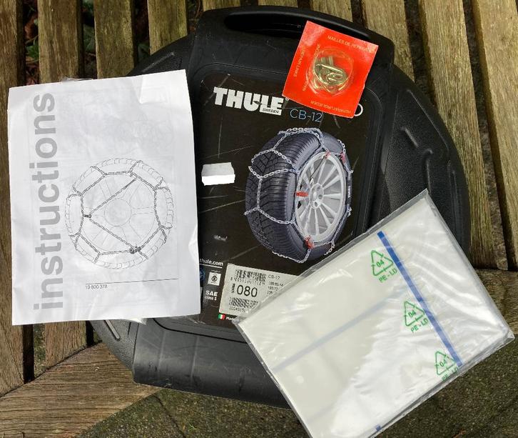 Te koop sneeuwkettingen THULE CB-12 voor € 25,-, Auto diversen, Sneeuwkettingen, Zo goed als nieuw, Ophalen of Verzenden
