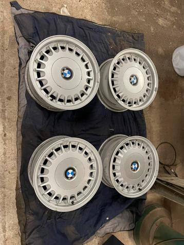 Originele bmw 15” e32 e34 style 2 velgen beschikbaar voor biedingen