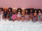 10 Moxi barbie poppen, Verzamelen, Poppen, Zo goed als nieuw, Ophalen