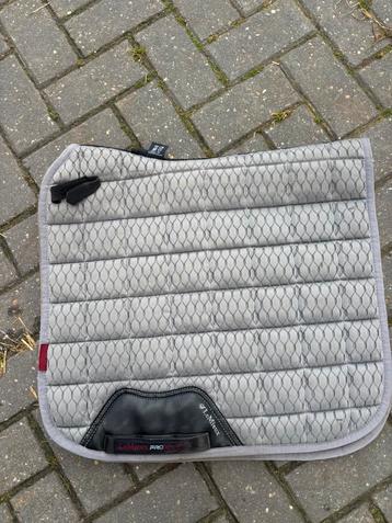 Le mieux dekje L beschikbaar voor biedingen