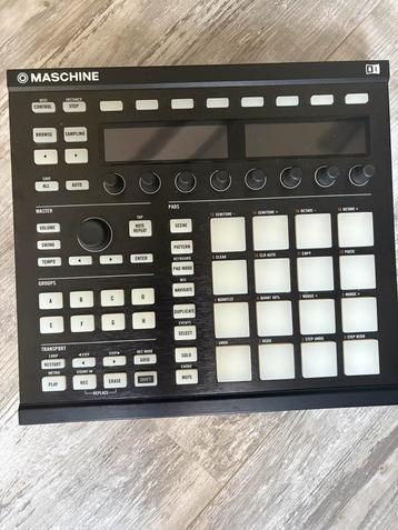 Native Instruments Maschine beschikbaar voor biedingen