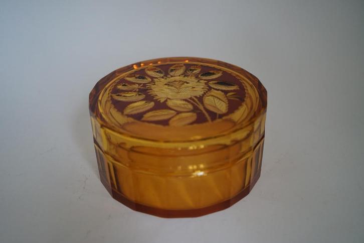 geslepen amber glazen of kristallen snuisterij doos/ bonbon, Antiek en Kunst, Antiek | Glas en Kristal, Ophalen of Verzenden