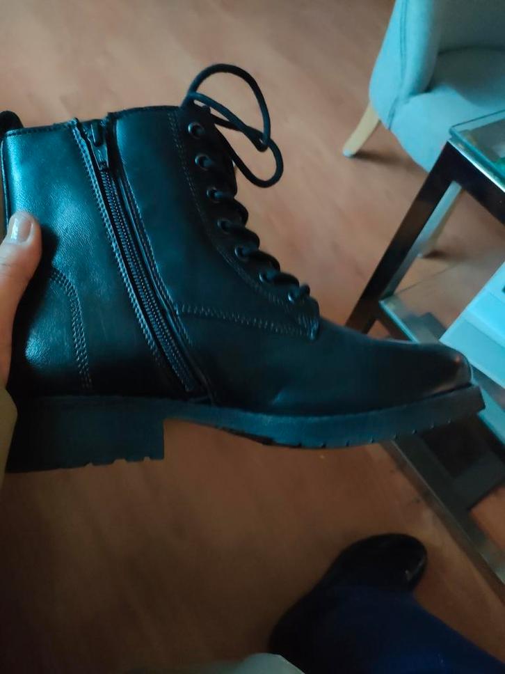 Echt lederen laarsjes. Zwart. Maat 37. Nieuw. Met voering., Kleding | Dames, Schoenen, Nieuw, Lage of Enkellaarzen, Zwart, Ophalen of Verzenden