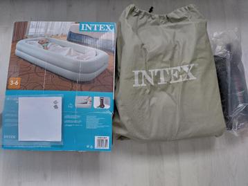 INTEX Kinderluchtbed met pomp beschikbaar voor biedingen