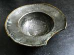 Messing scheerbekken aderlatenbekken vertind scheerkom, Antiek en Kunst, Antiek | Koper en Brons, Ophalen of Verzenden