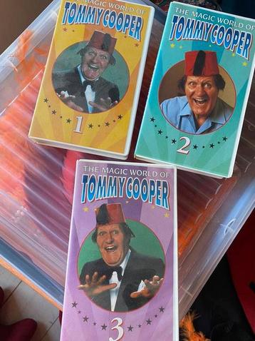 Tommy Cooper vhs videobanden deel 1 tm 3, beschikbaar voor biedingen