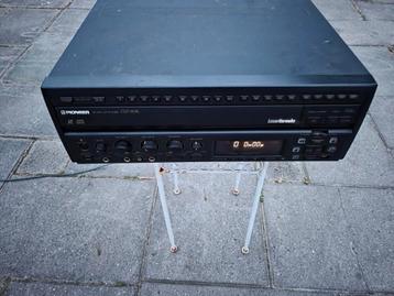 Te koop een mooie  pioneer laserkaraoke  cld 150 k beschikbaar voor biedingen