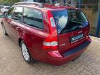 Volvo V50 2.4 Kinetic Youngtimer 1e eigenaar, Auto's, Voorwielaandrijving, Stof, Gebruikt, Zwart