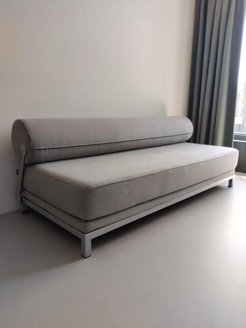 Softline minimalistische slaapbank daybed beschikbaar voor biedingen